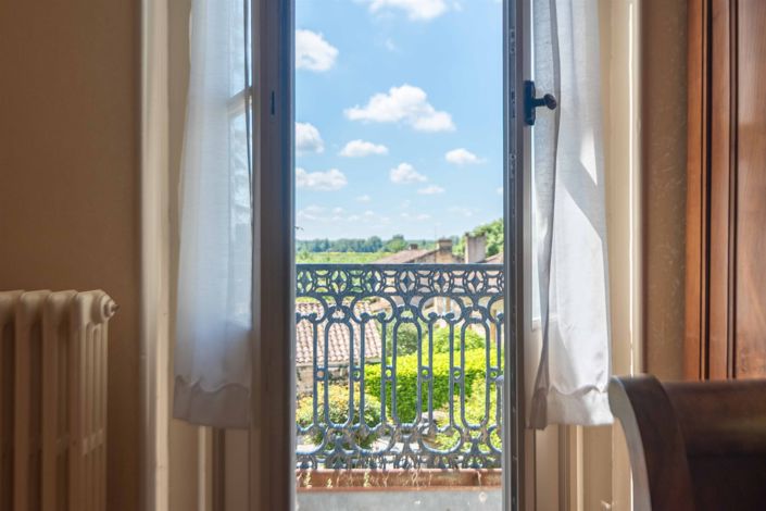 Image No.16-5 Bed House for sale