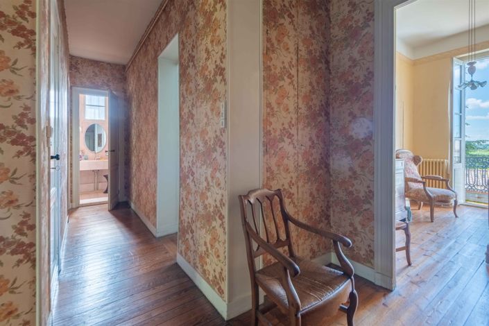 Image No.18-5 Bed House for sale