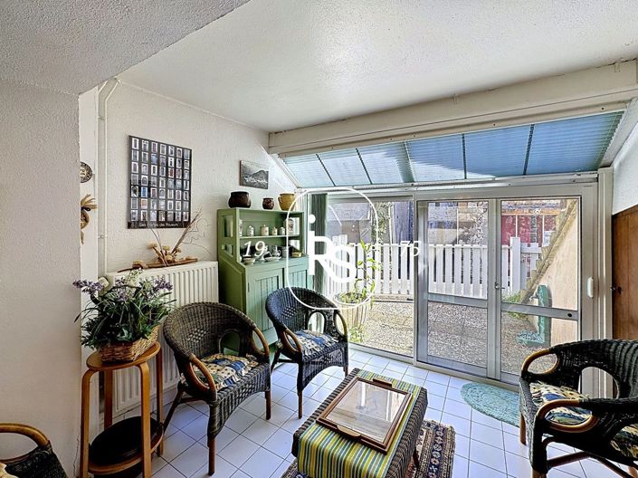 Image No.10-5 Bed House for sale