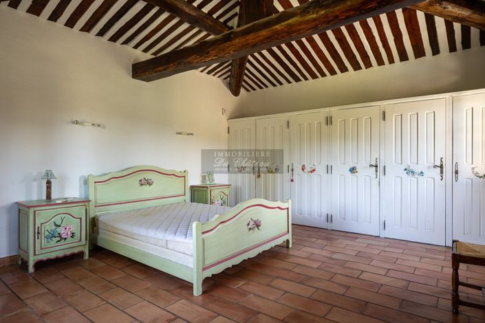 Image No.9-Maison de 6 chambres à vendre à Gordes