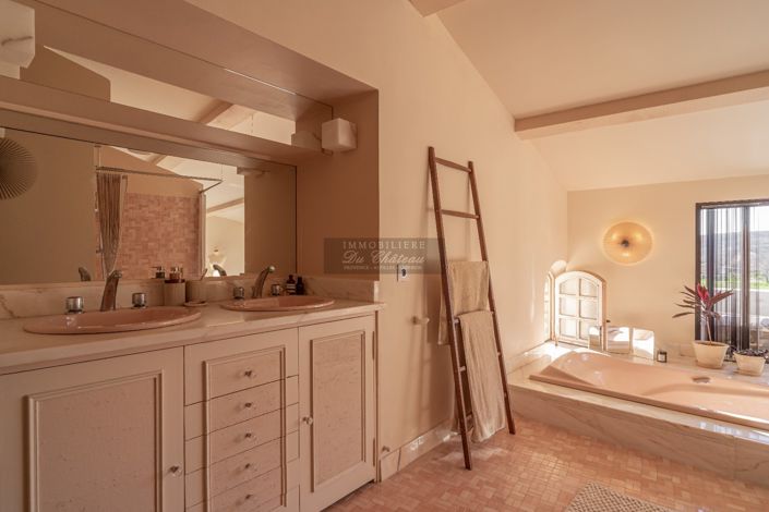 Image No.17-3 Bed House for sale