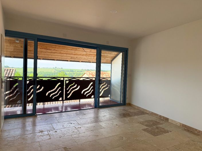 Image No.20-7 Bed House for sale