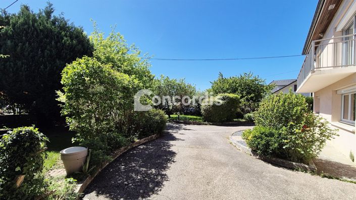 Image No.2-6 Bed House for sale