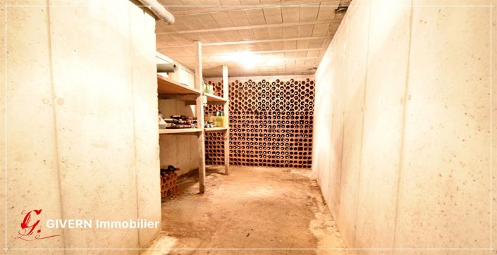 Image No.7-5 Bed Property for sale