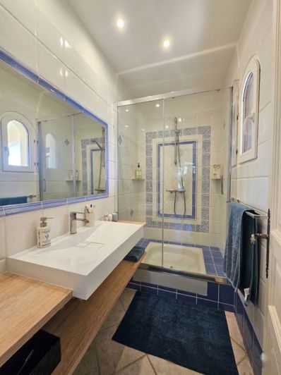Image No.15-4 Bed House for sale