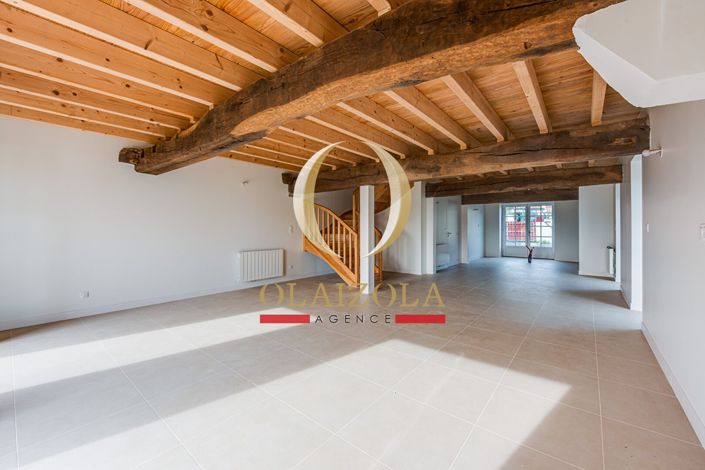 Image No.2-4 Bed House for sale