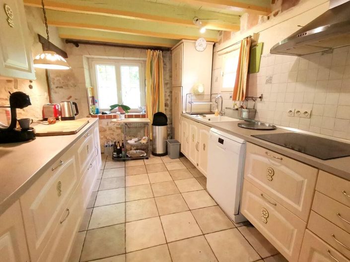 Image No.21-3 Bed House for sale