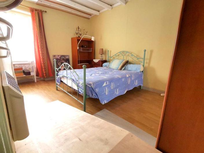 Image No.24-3 Bed House for sale