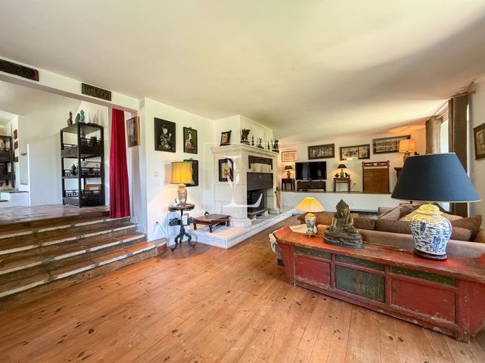 Image No.7-4 Bed House for sale