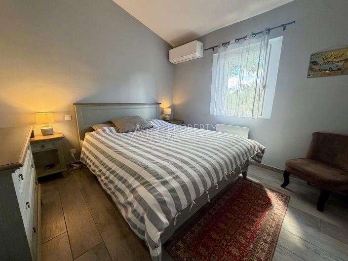 Image No.18-3 Bed House for sale