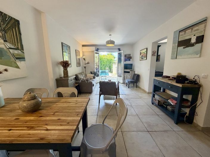Image No.3-3 Bed House for sale