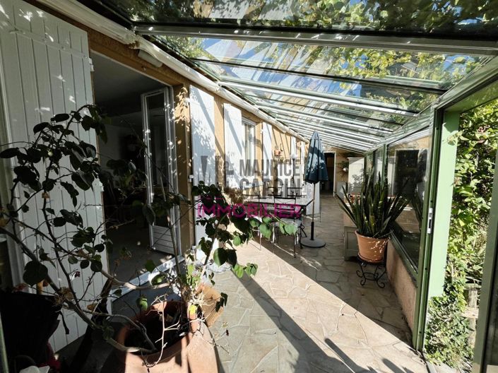 Image No.6-5 Bed House for sale