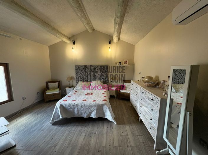 Image No.18-5 Bed House for sale