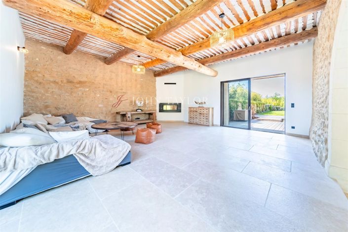 Image No.14-8 Bed House for sale