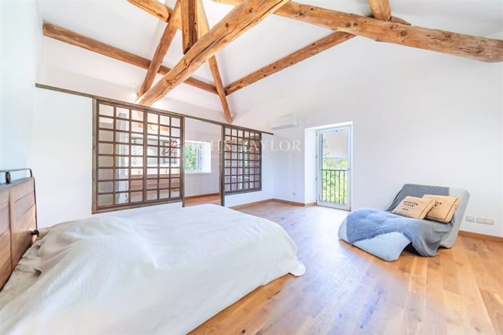 Image No.23-8 Bed House for sale