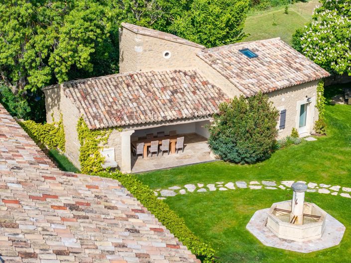 Image No.6-8 Bed House for sale