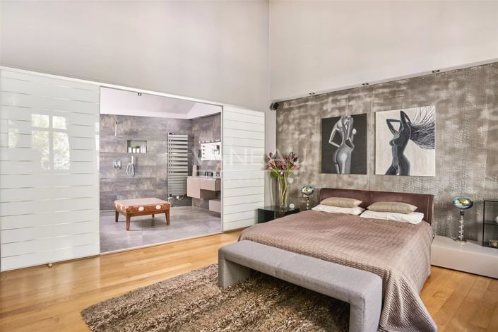 Image No.6-4 Bed House for sale