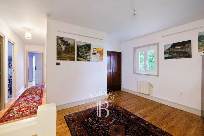 Image No.15-4 Bed Apartment for sale