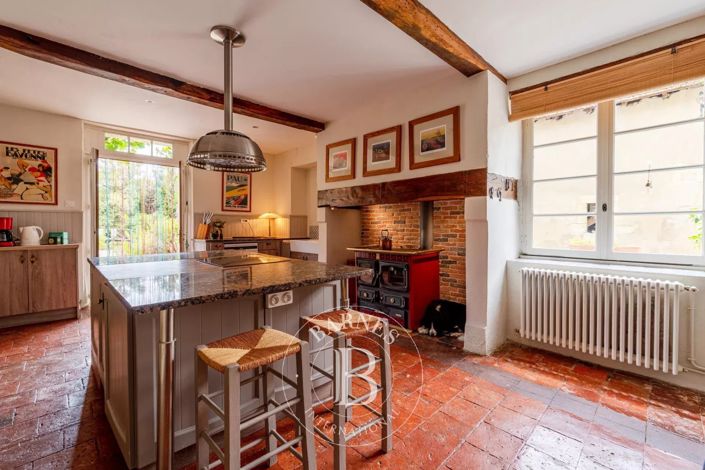 Image No.12-12 Bed House for sale