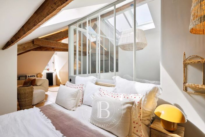 Image No.22-6 Bed House for sale