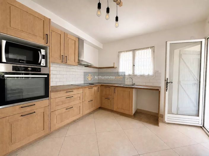 Image No.11-5 Bed House for sale