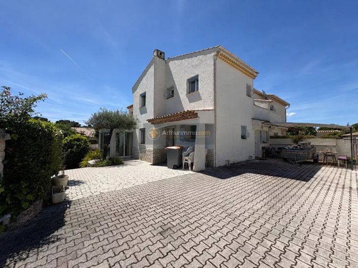 Image No.3-5 Bed House for sale