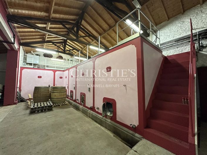Image No.9-3 Bed House for sale