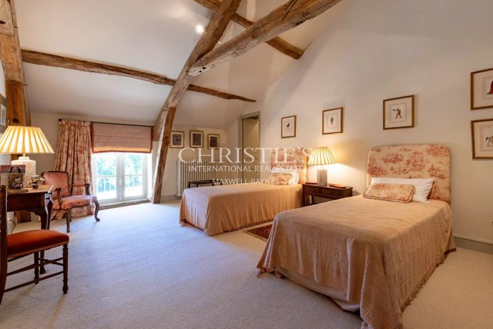Image No.20-Propriété de 8 chambres à vendre à Auch