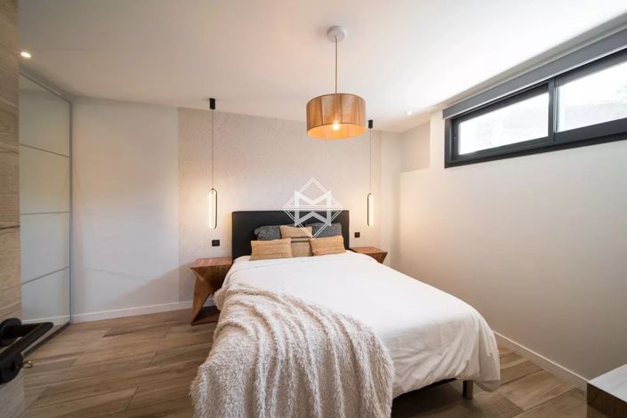 Image No.10-4 Bed House for sale