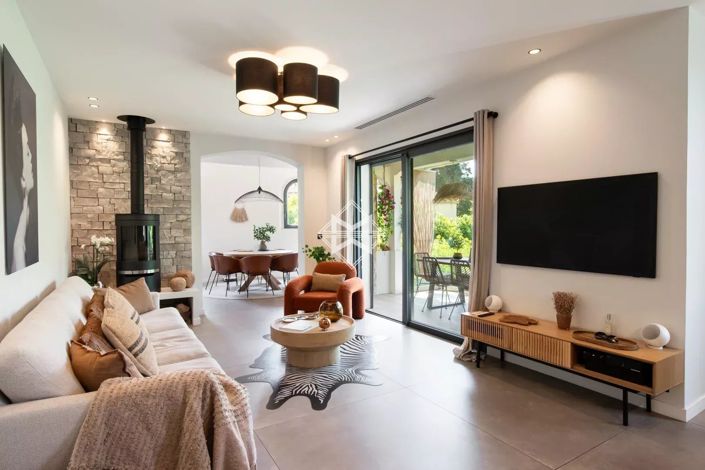 Image No.5-4 Bed House for sale
