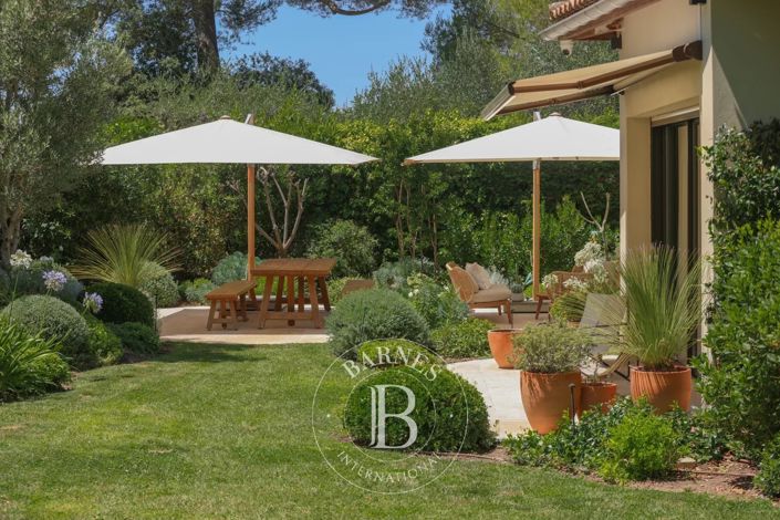 Image No.26-5 Bed House for sale
