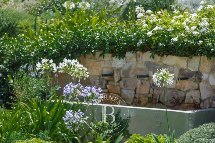 Image No.36-5 Bed House for sale