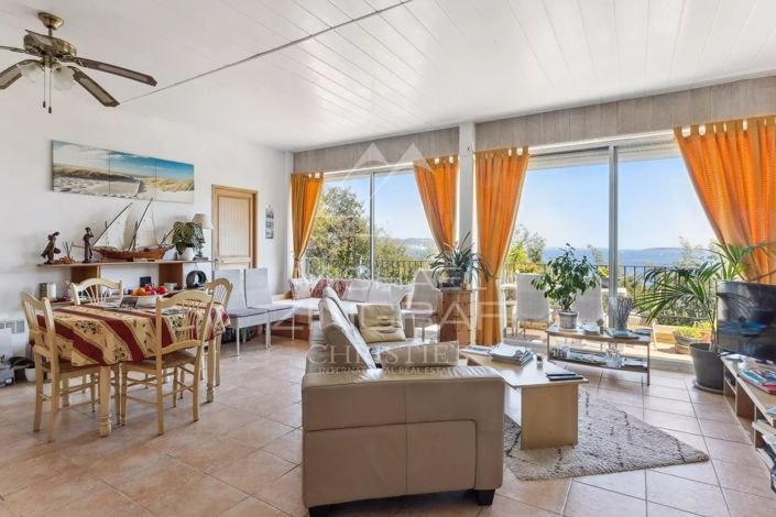 Image No.12-6 Bed House for sale