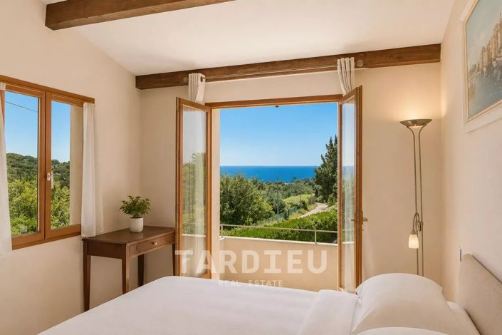 Image No.6-3 Bed House for sale