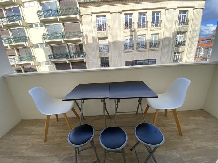 Image No.12-2 Bed Apartment for sale