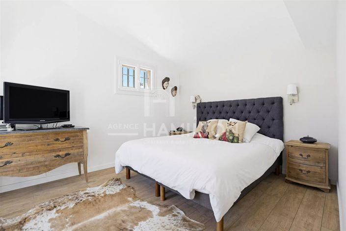 Image No.12-5 Bed House for sale