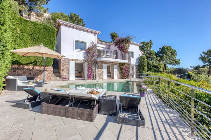 Image No.9-4 Bed House for sale