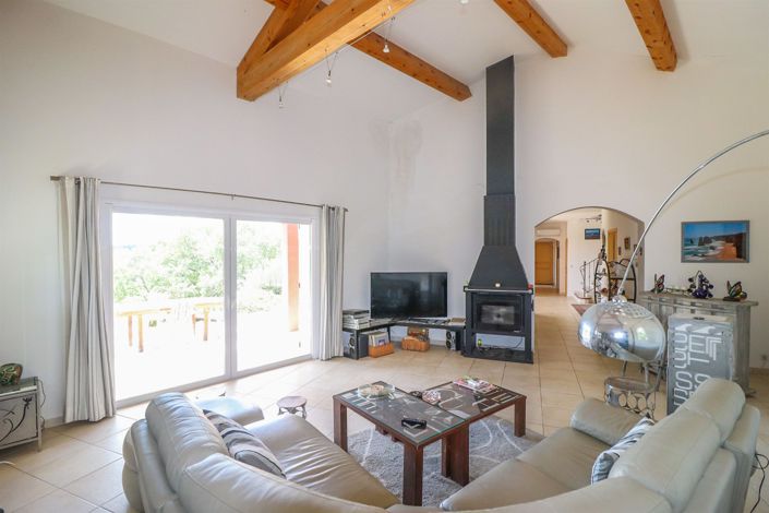 Image No.10-4 Bed House for sale