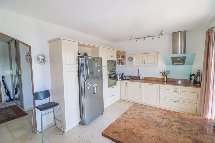 Image No.16-4 Bed House for sale