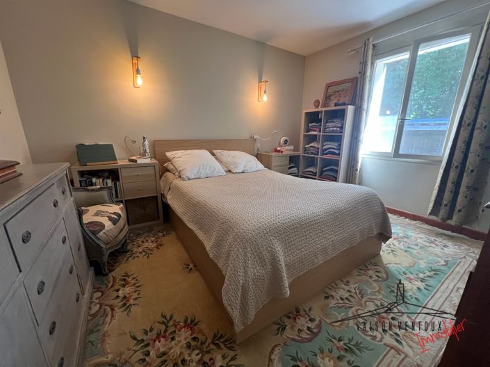 Image No.9-4 Bed House for sale