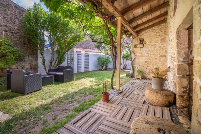 Image No.10-2 Bed House for sale