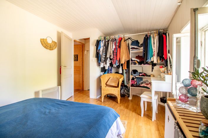 Image No.6-2 Bed House for sale