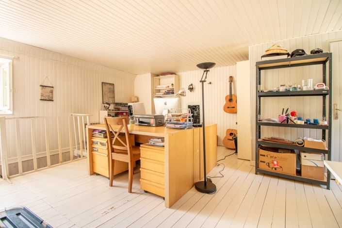 Image No.7-2 Bed House for sale