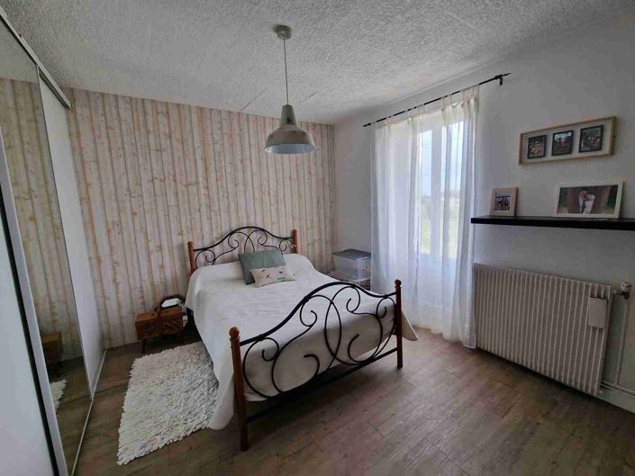 Image No.16-4 Bed House for sale