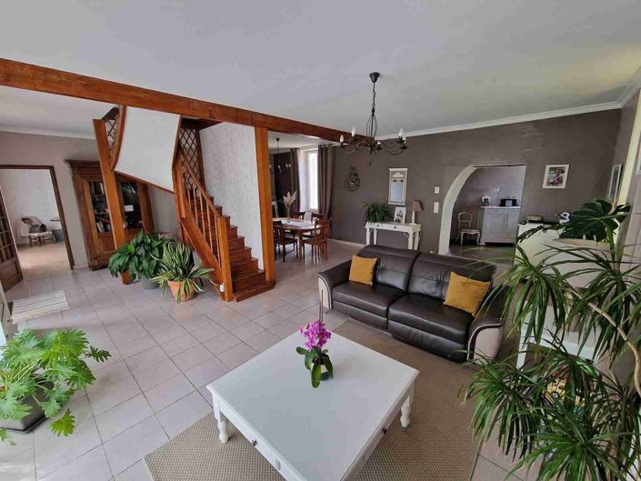Image No.9-4 Bed House for sale