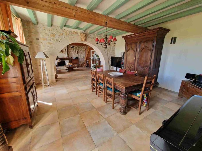 Image No.11-5 Bed House for sale
