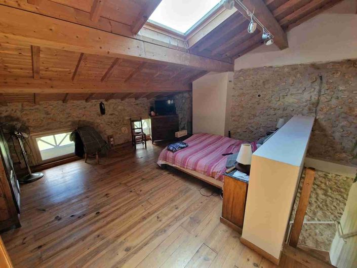 Image No.16-5 Bed House for sale