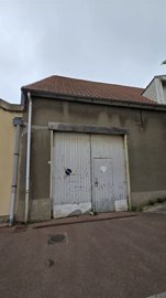 1 - Marquise, Property