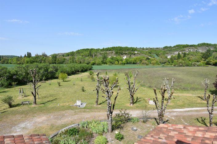 Image No.18-5 Bed House for sale