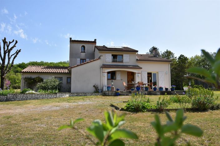 Image No.2-5 Bed House for sale
